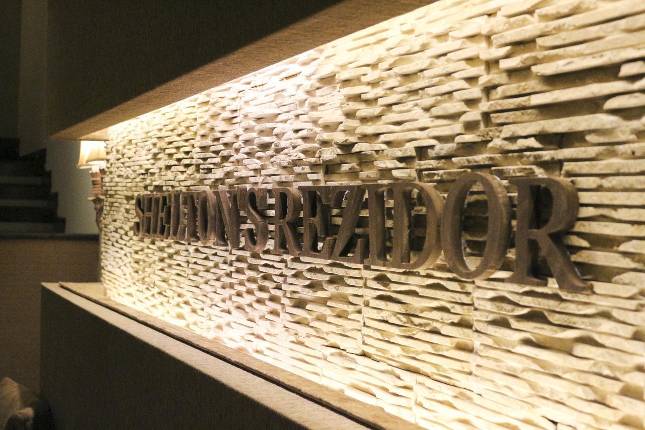 Shelton'S Rezidor Hotel Pesavar Kültér fotó