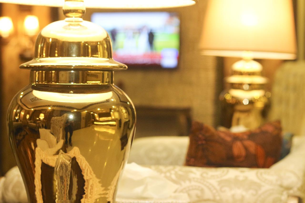 Shelton'S Rezidor Hotel Pesavar Kültér fotó